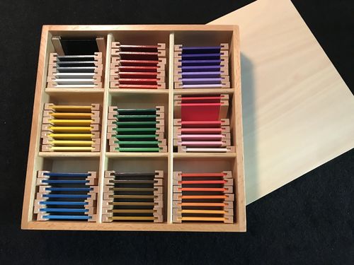 Tablettes des couleurs, 7 x 9 dégradés de couleurs