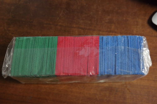 3x 24 Carres feutre en rouge, bleu, vert